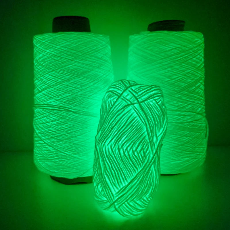 2023 Novel Functional Yarn Glow In The Dark Polyester Luminous Chunky Yarn 2mm for Hand Knitting Carpet Sweater Hat Wool Yarn