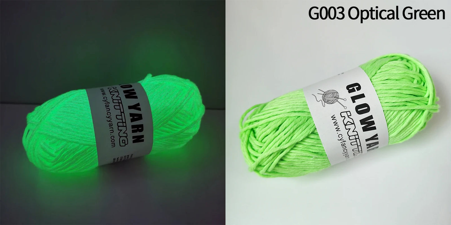 2023 Novel Functional Yarn Glow In The Dark Polyester Luminous Chunky Yarn 2mm for Hand Knitting Carpet Sweater Hat Wool Yarn